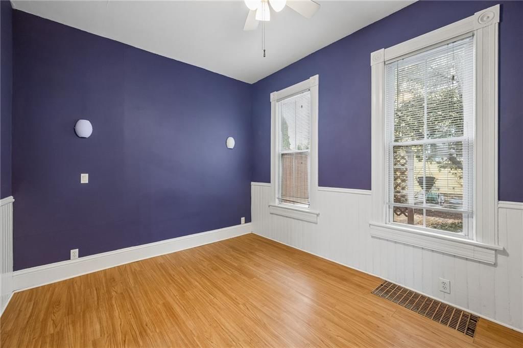 2518 Charlotte Street — photo 16