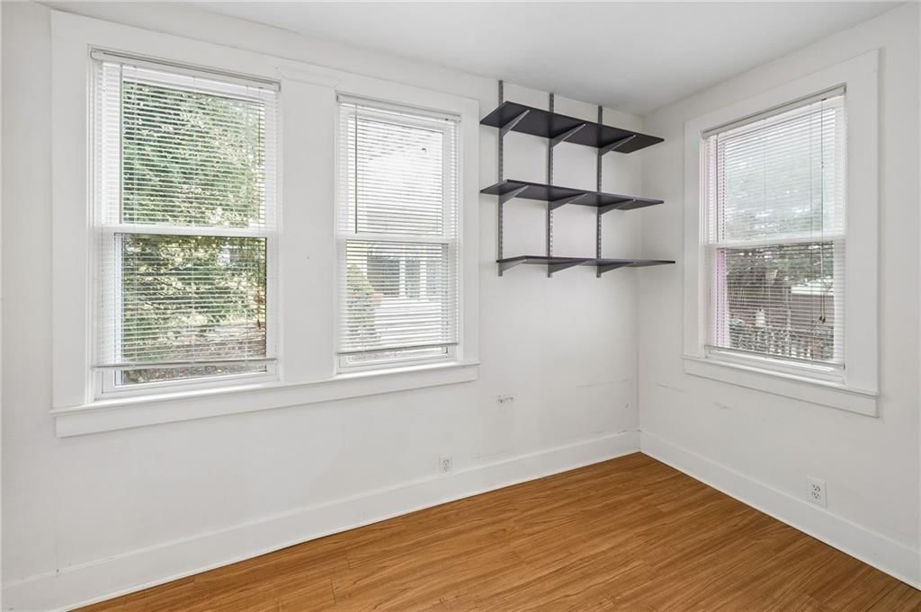 2518 Charlotte Street — photo 19