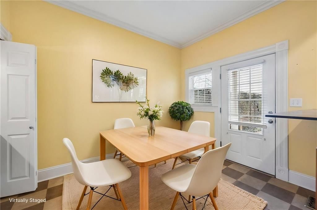 2522 Charlotte Street — photo 13