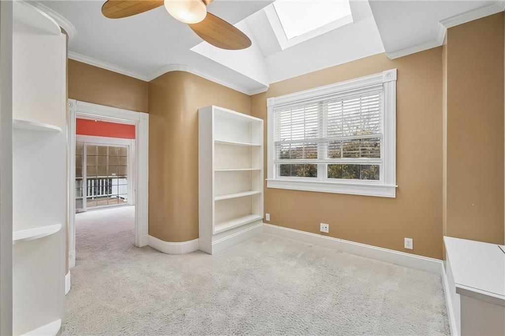 2522 Charlotte Street — photo 25