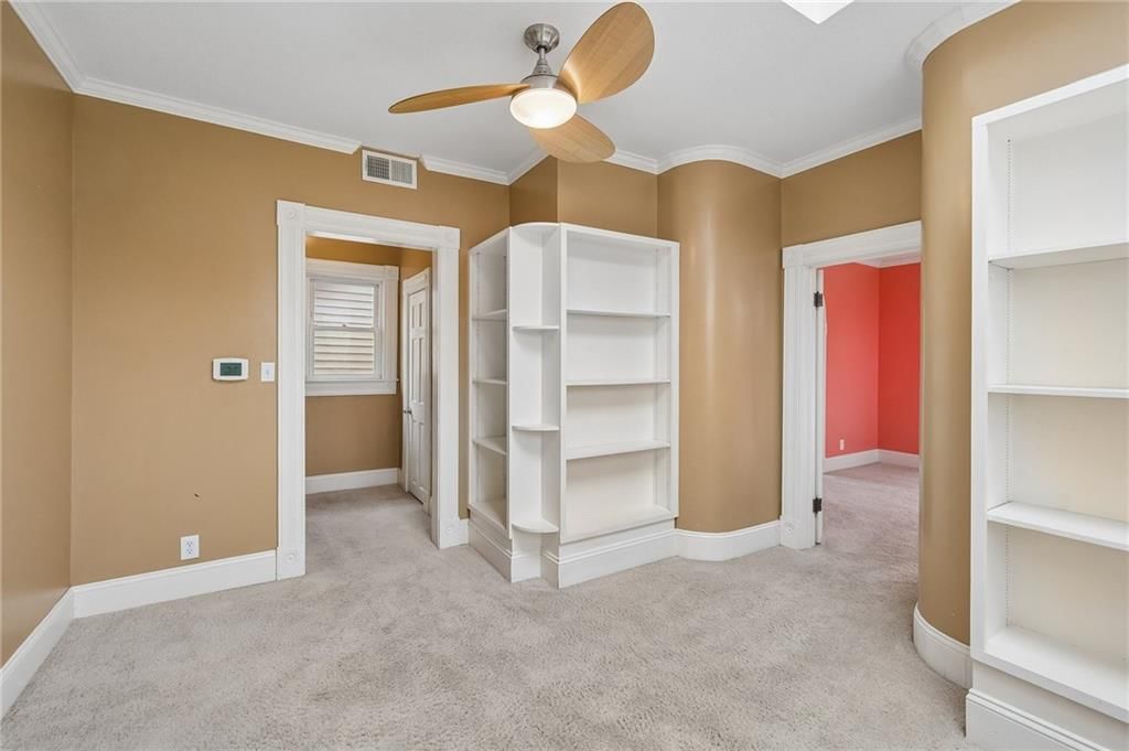 2522 Charlotte Street — photo 26