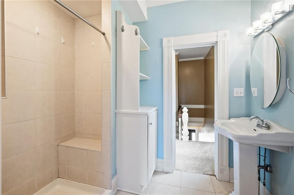 2522 Charlotte Street — photo 34