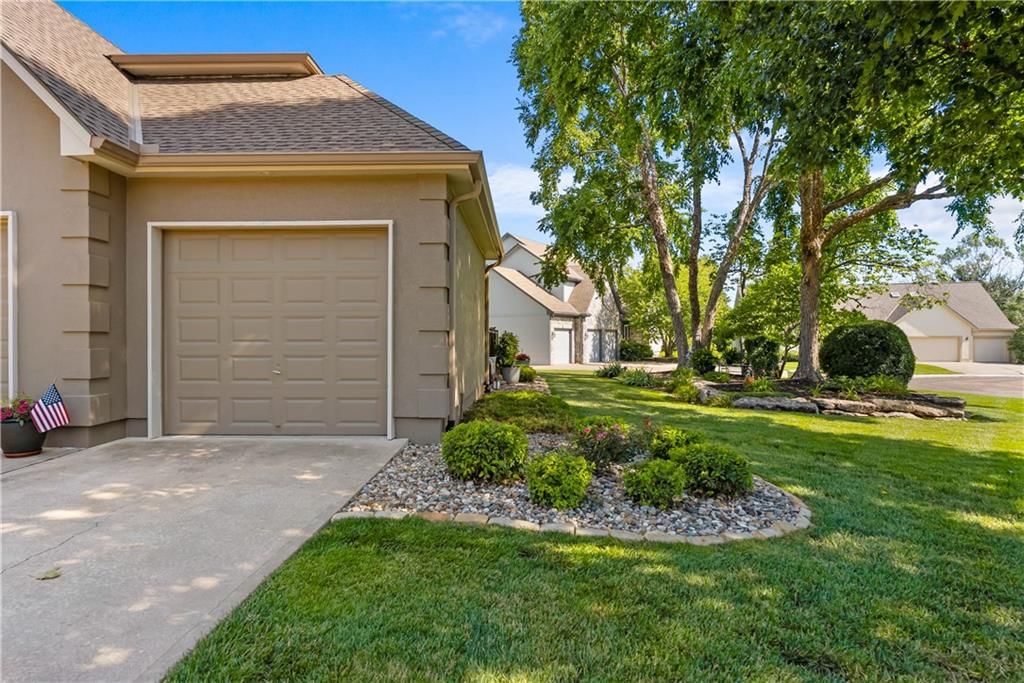4214 Victory Circle SE — photo 3