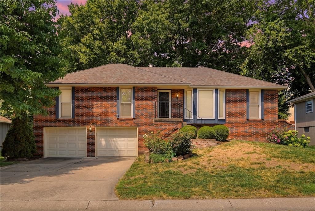 2728 Queen Ridge Drive — photo 2