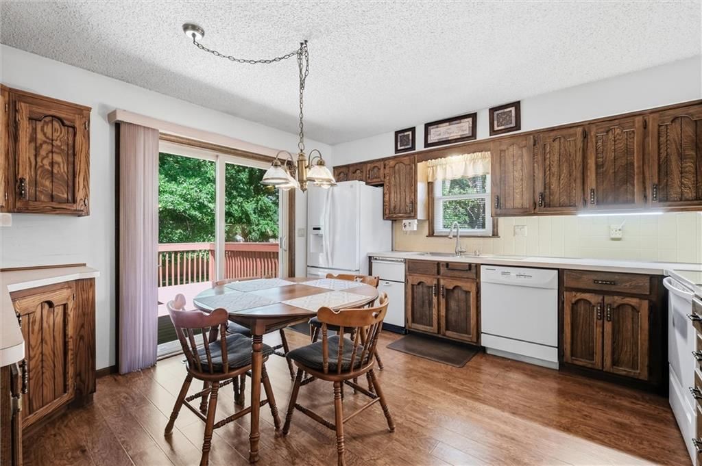 2728 Queen Ridge Drive — photo 12