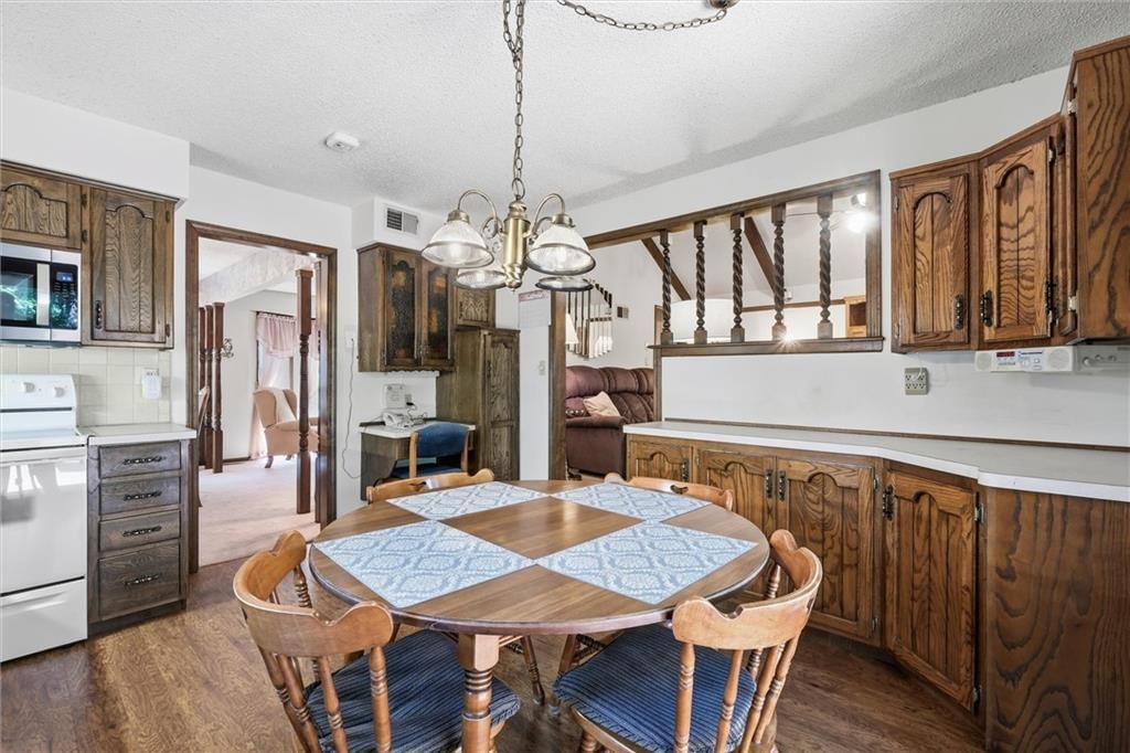 2728 Queen Ridge Drive — photo 15