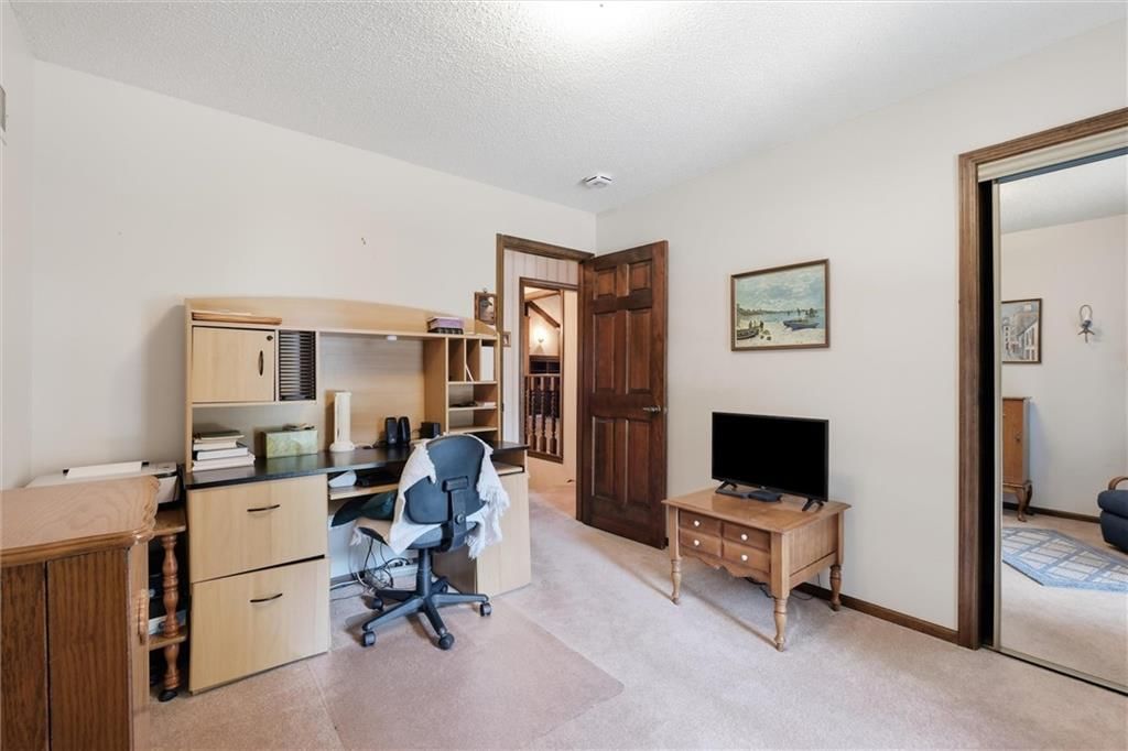 2728 Queen Ridge Drive — photo 24