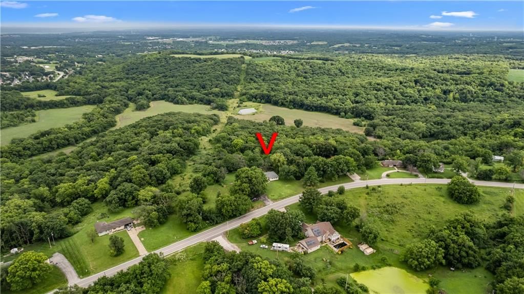 Photo 21 of 21 - 17029 Springdale Road, Leavenworth, KS 66048