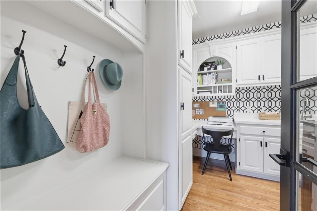 Photo 42 of 98 - 1425 Woodbury Drive, Liberty, MO 64068