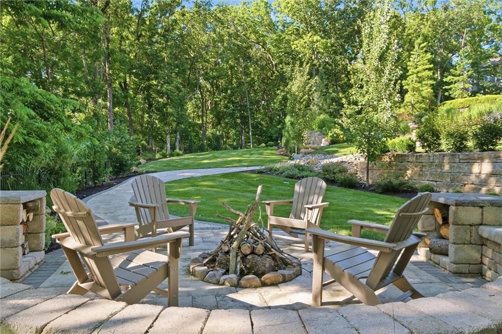 Photo 83 of 98 - 1425 Woodbury Drive, Liberty, MO 64068