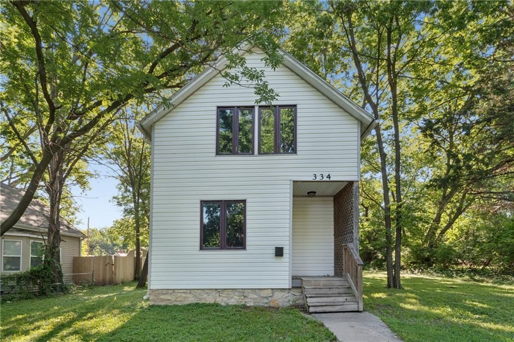 334 SW Orchard Street — photo 2