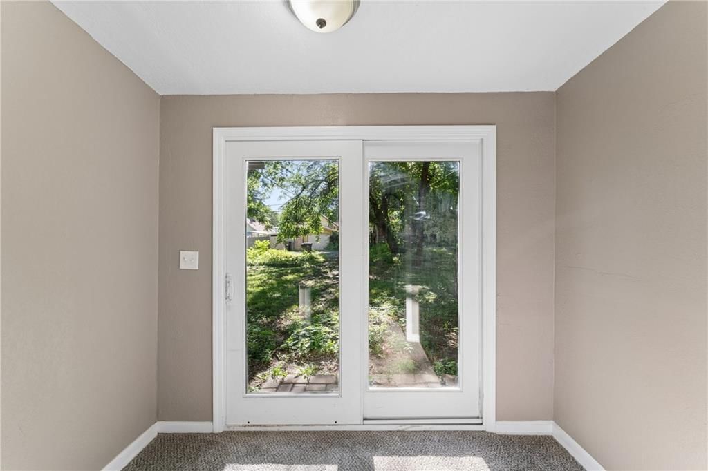 334 SW Orchard Street — photo 19
