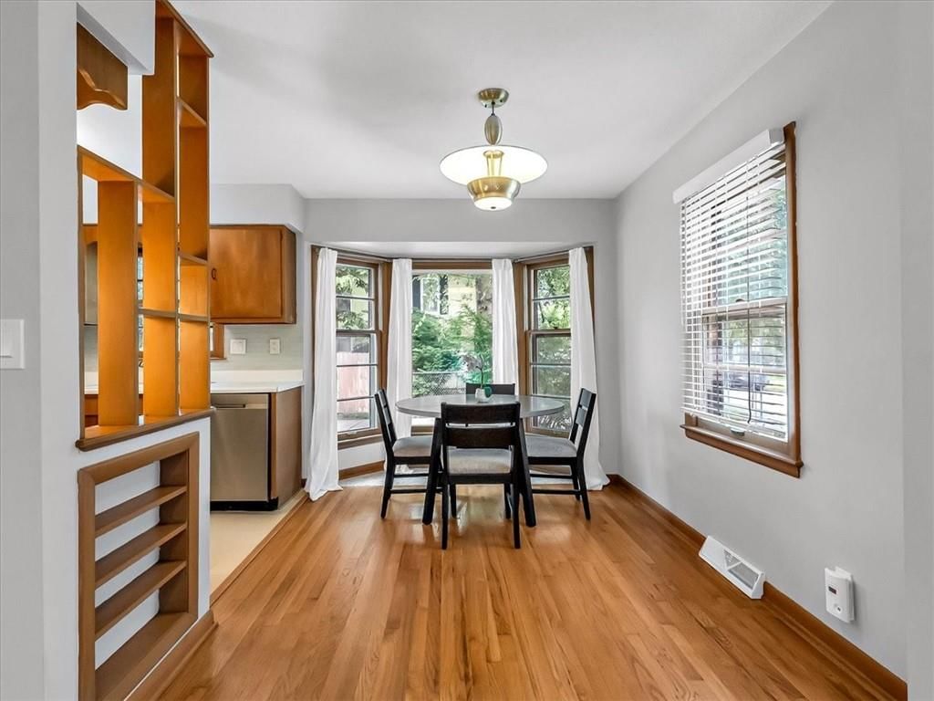 404 E Hale Street — photo 16