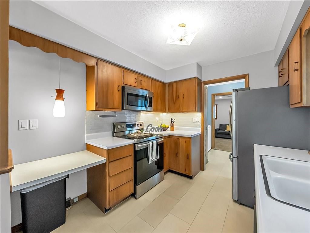 404 E Hale Street — photo 21