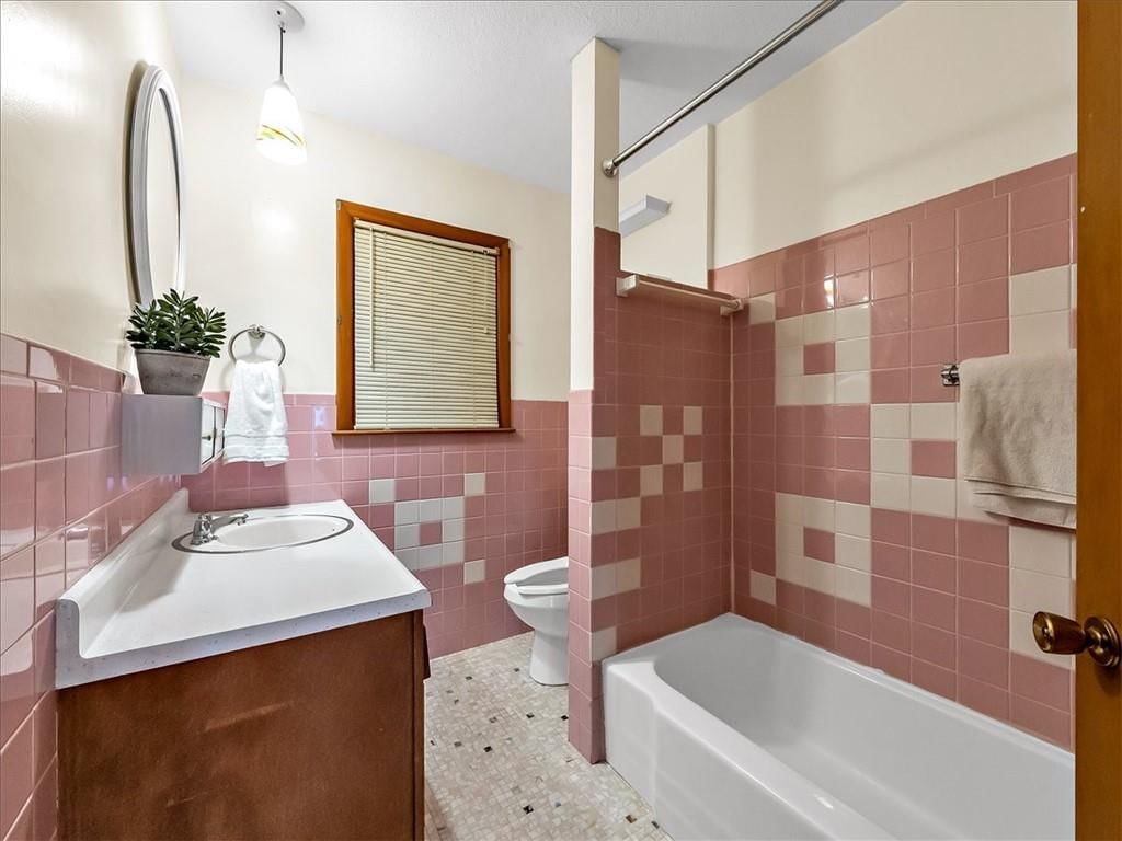 404 E Hale Street — photo 31