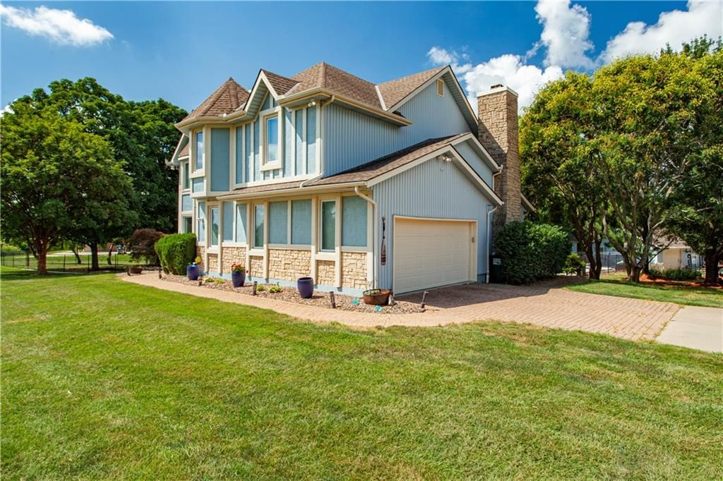 1090 NE Blackwell Road — photo 5