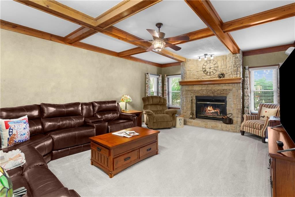 1090 NE Blackwell Road — photo 10