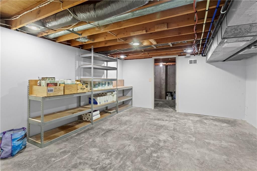 1090 NE Blackwell Road — photo 30