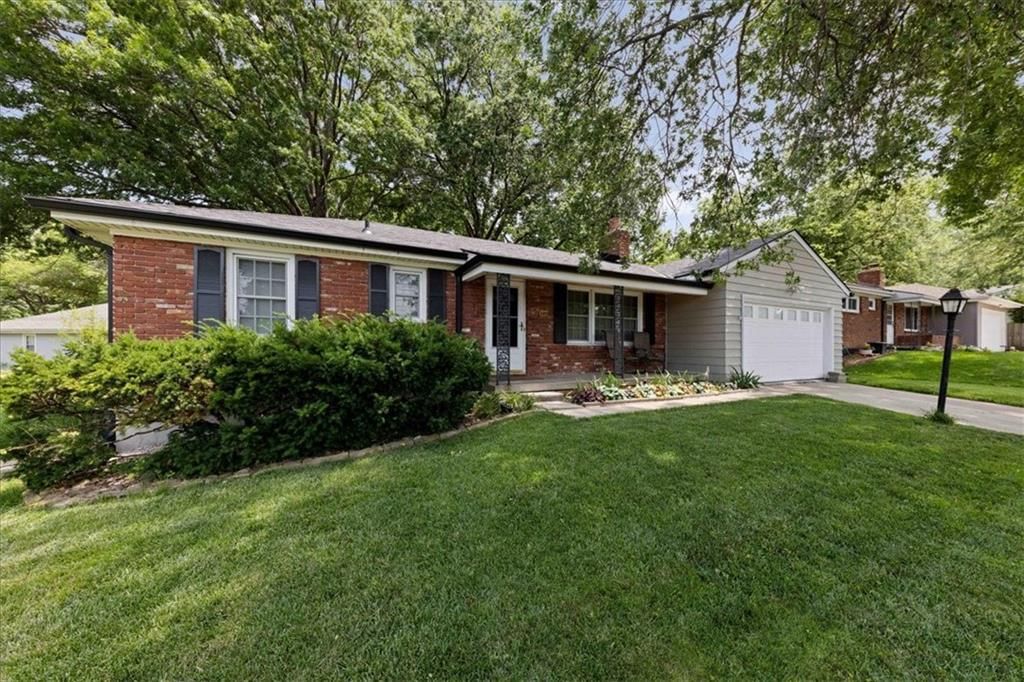 5433 Foster Street — photo 2
