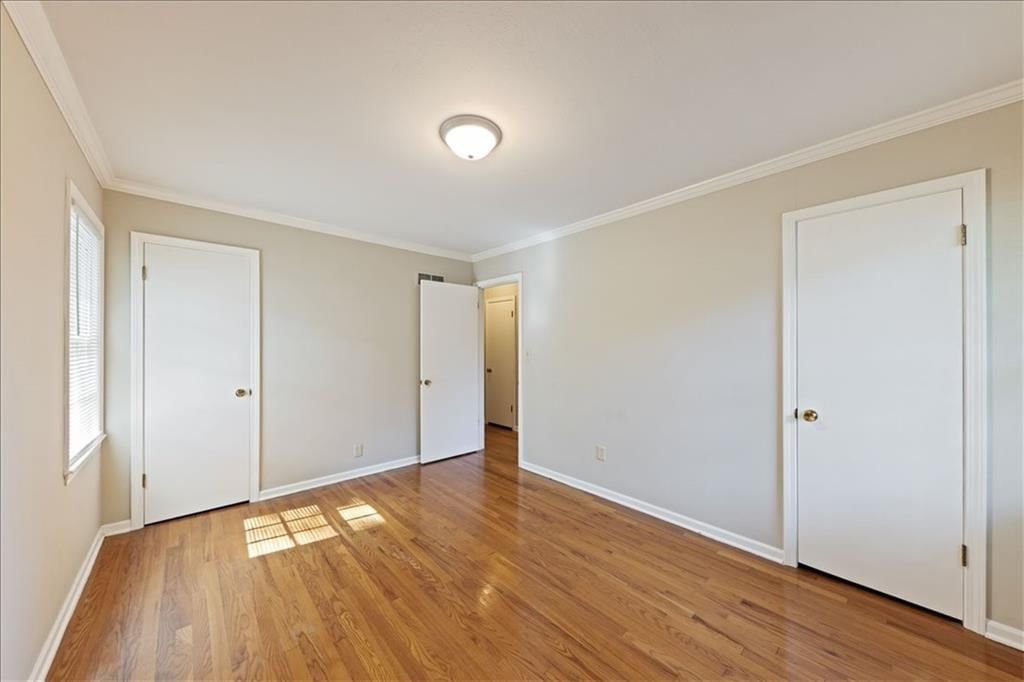 5433 Foster Street — photo 24