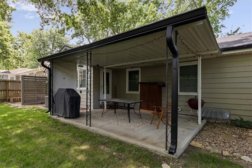 5433 Foster Street — photo 25