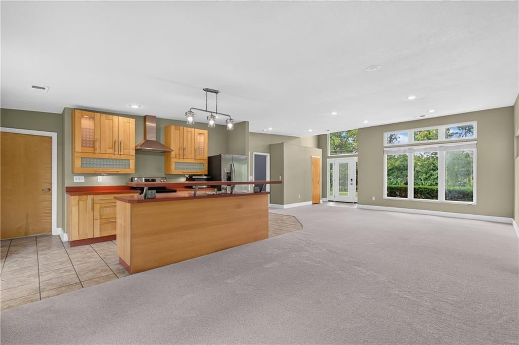 1701 NE Cookingham Drive — photo 15