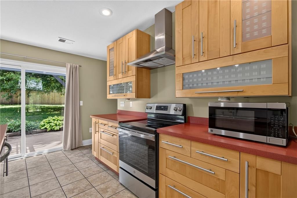 1701 NE Cookingham Drive — photo 21
