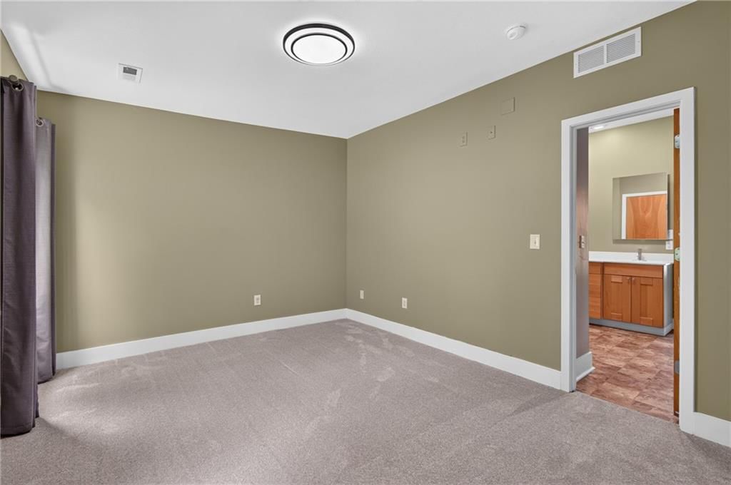 1701 NE Cookingham Drive — photo 23