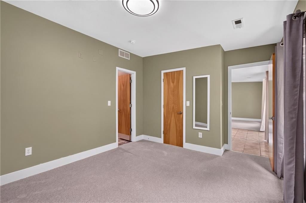 1701 NE Cookingham Drive — photo 24