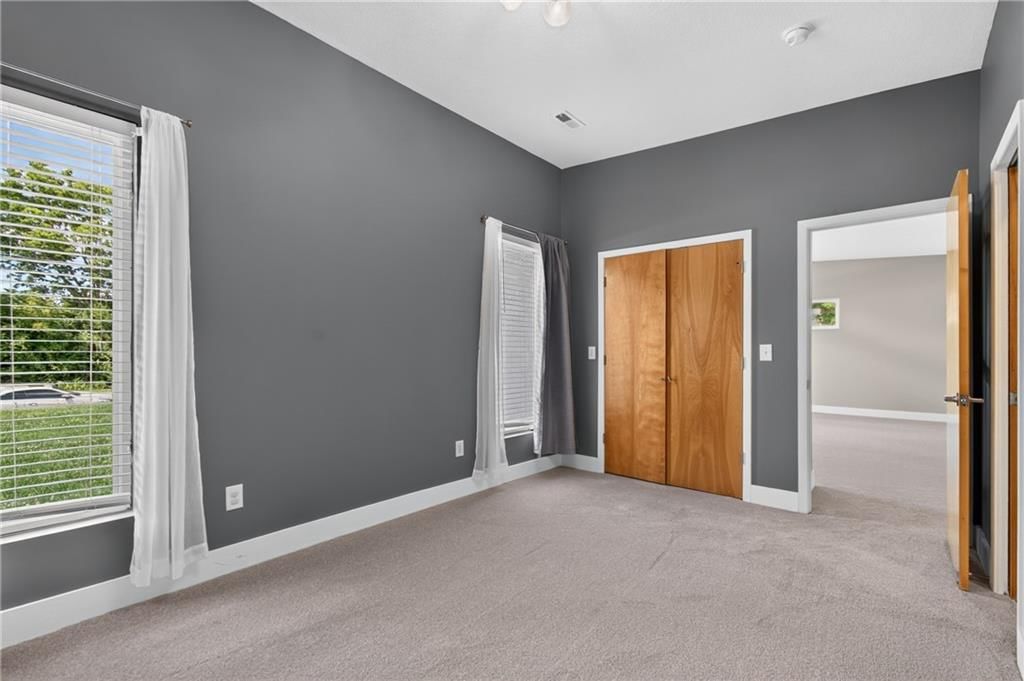 1701 NE Cookingham Drive — photo 31