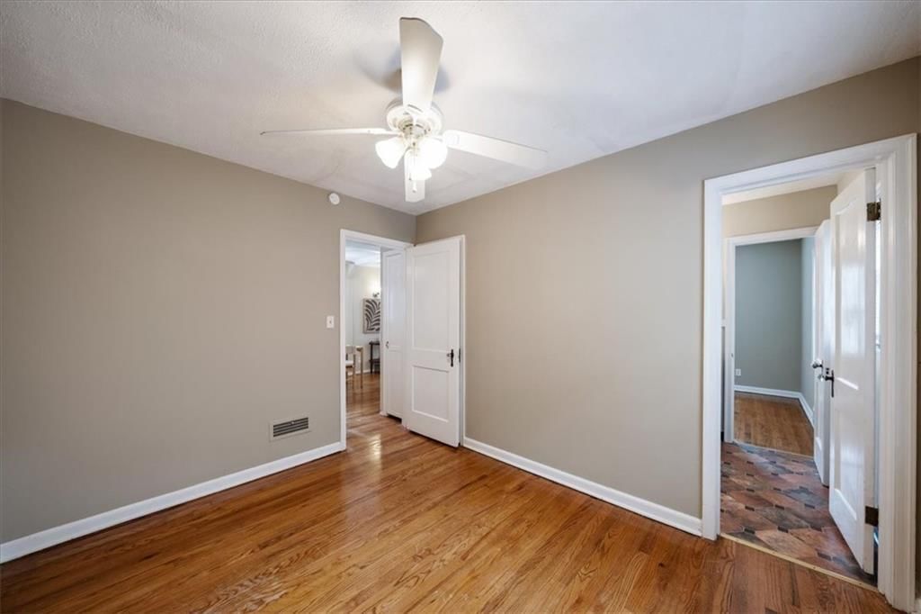 2106 W 48th Street — photo 18
