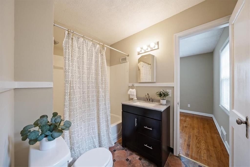 2106 W 48th Street — photo 19