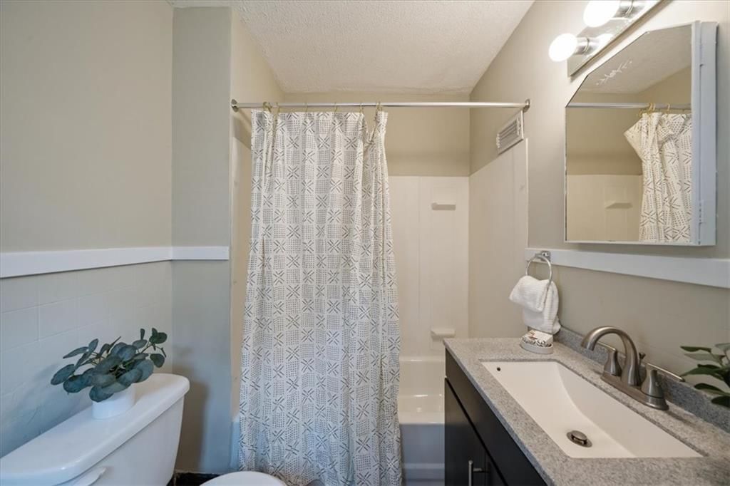 2106 W 48th Street — photo 20