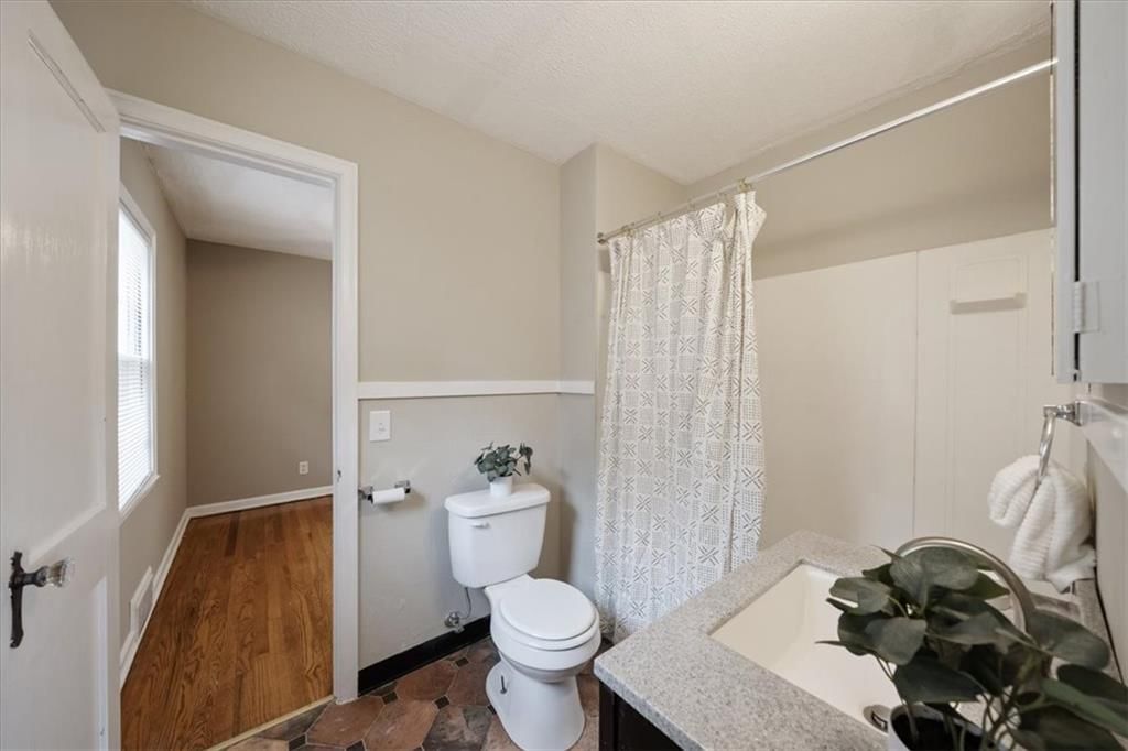 2106 W 48th Street — photo 21