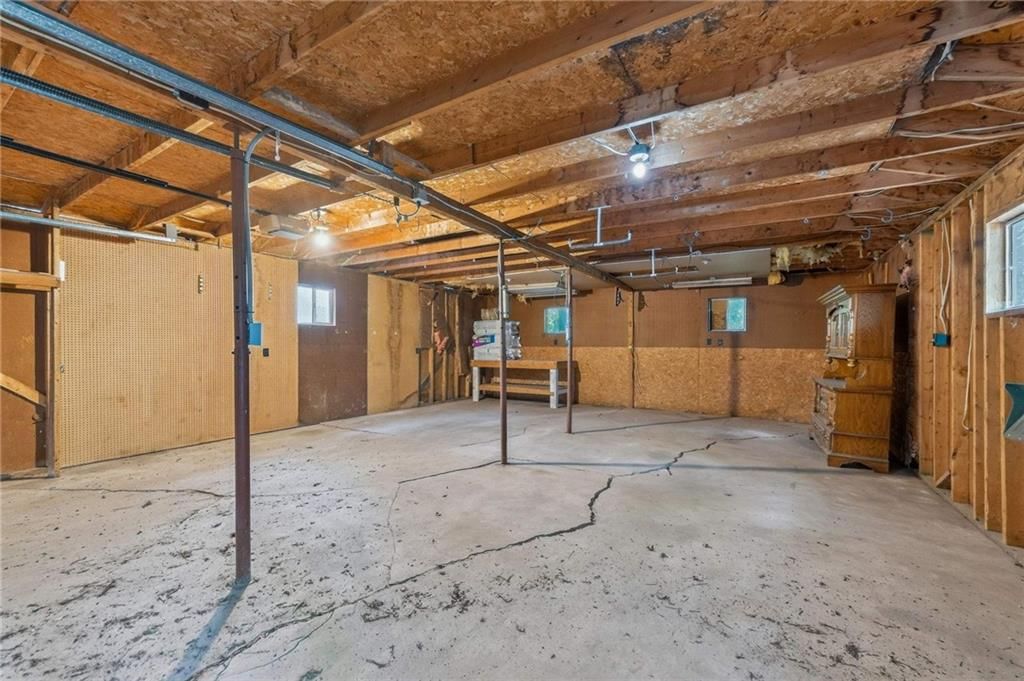 313 W Poplar Street — photo 6