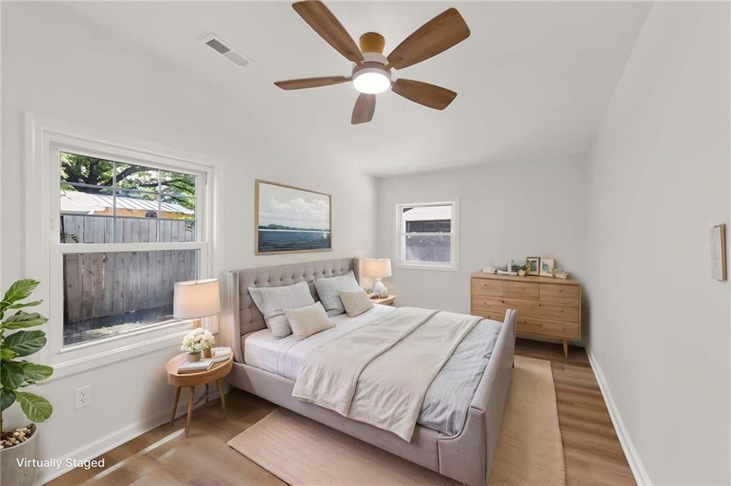 313 W Poplar Street — photo 28