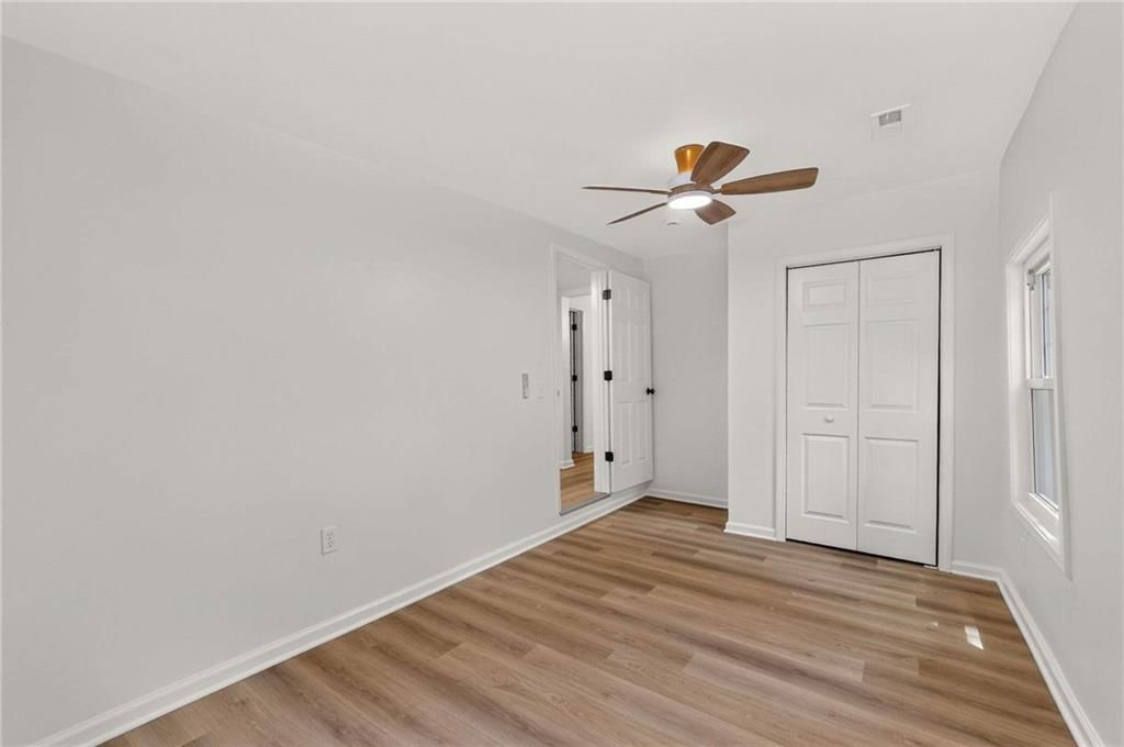 313 W Poplar Street — photo 30