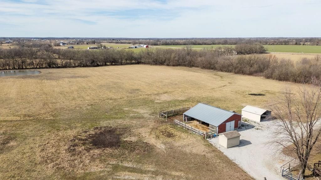 587 NW First Tract 3 Lane — photo 41