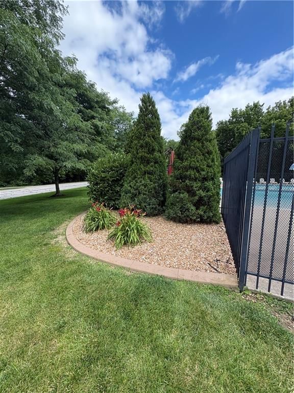 2907 NE Viewpark Place — photo 11