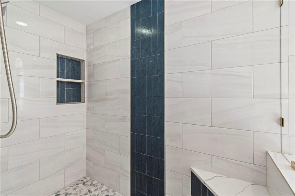2907 NE Viewpark Place — photo 33