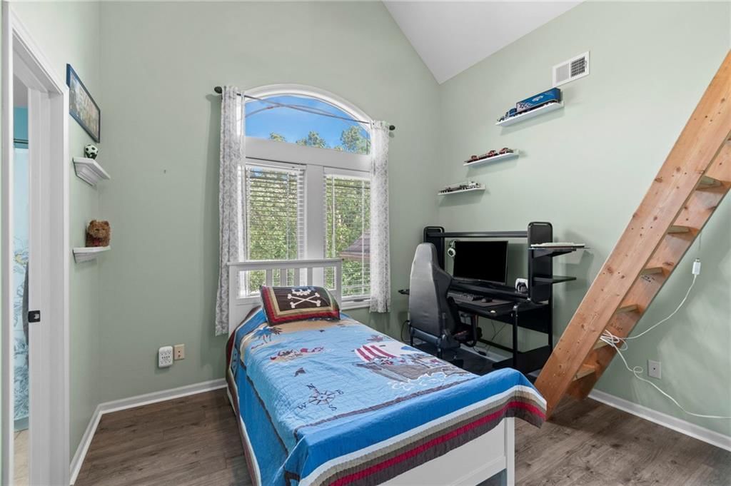 2907 NE Viewpark Place — photo 41