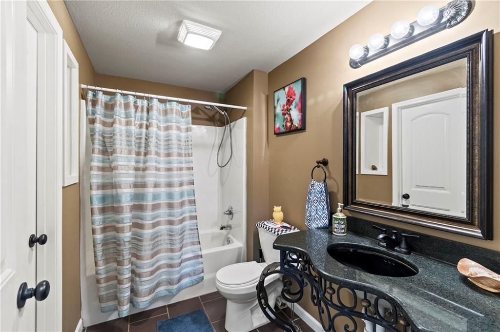 2907 NE Viewpark Place — photo 44
