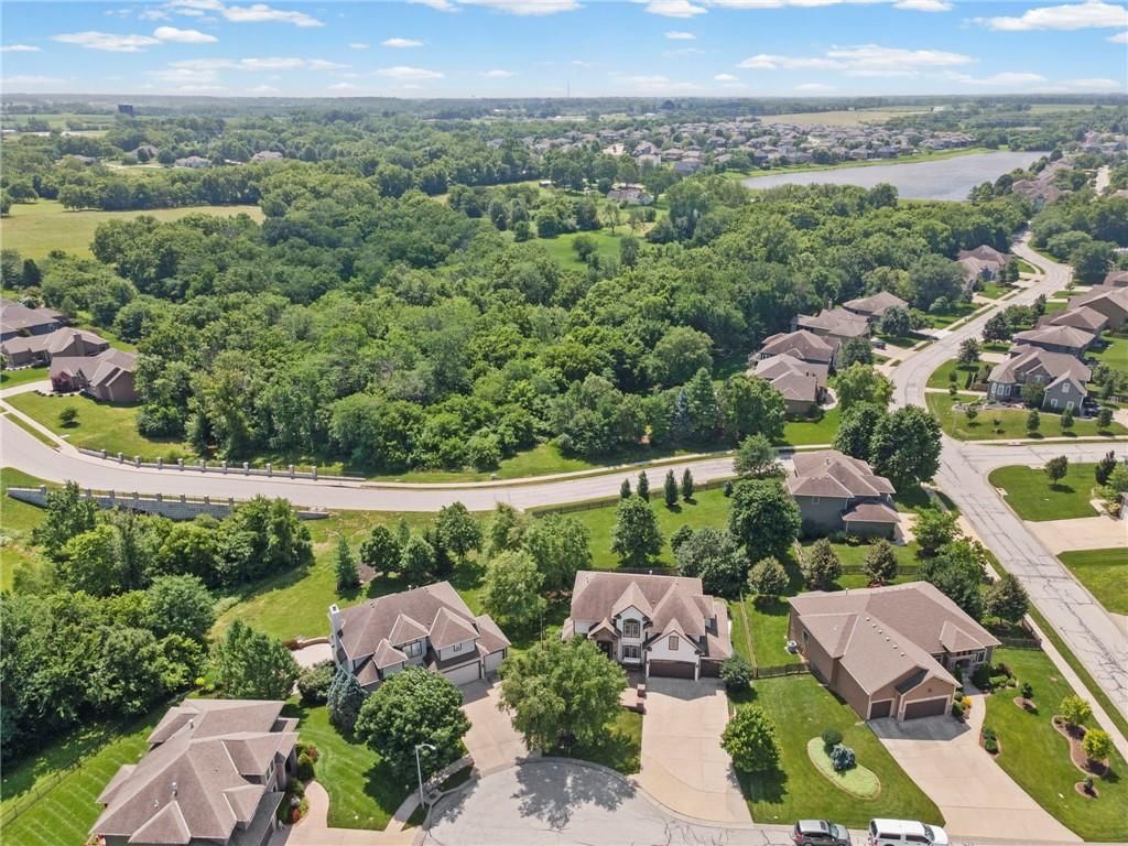 2907 NE Viewpark Place — photo 69