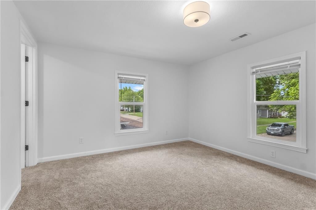 922 5th Street — photo 18