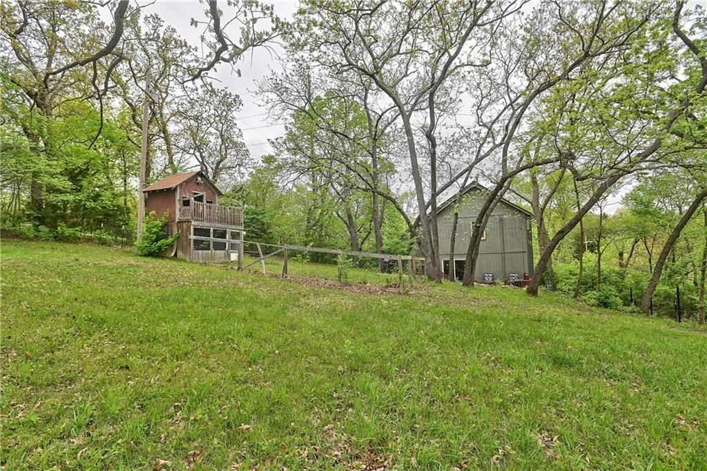 13341 Metropolitan Avenue — photo 31