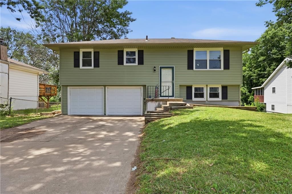 1922 S Leslie Drive, Independence, MO