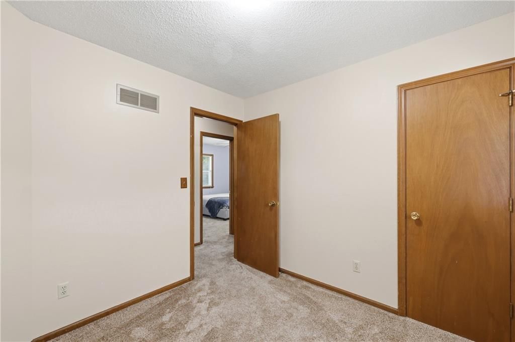 1922 S Leslie Drive — photo 8