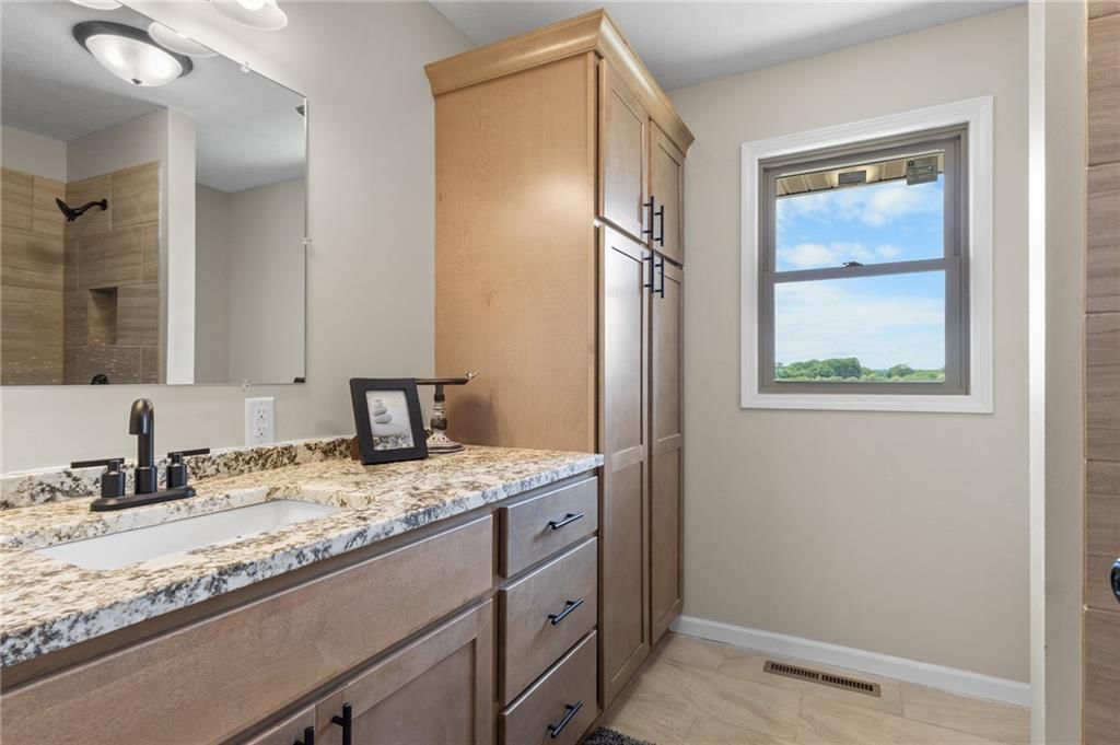 15360 KS 7 Highway — photo 12