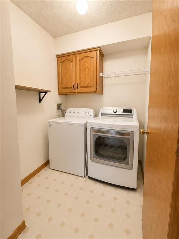 1181 E Meadow Lane — photo 17