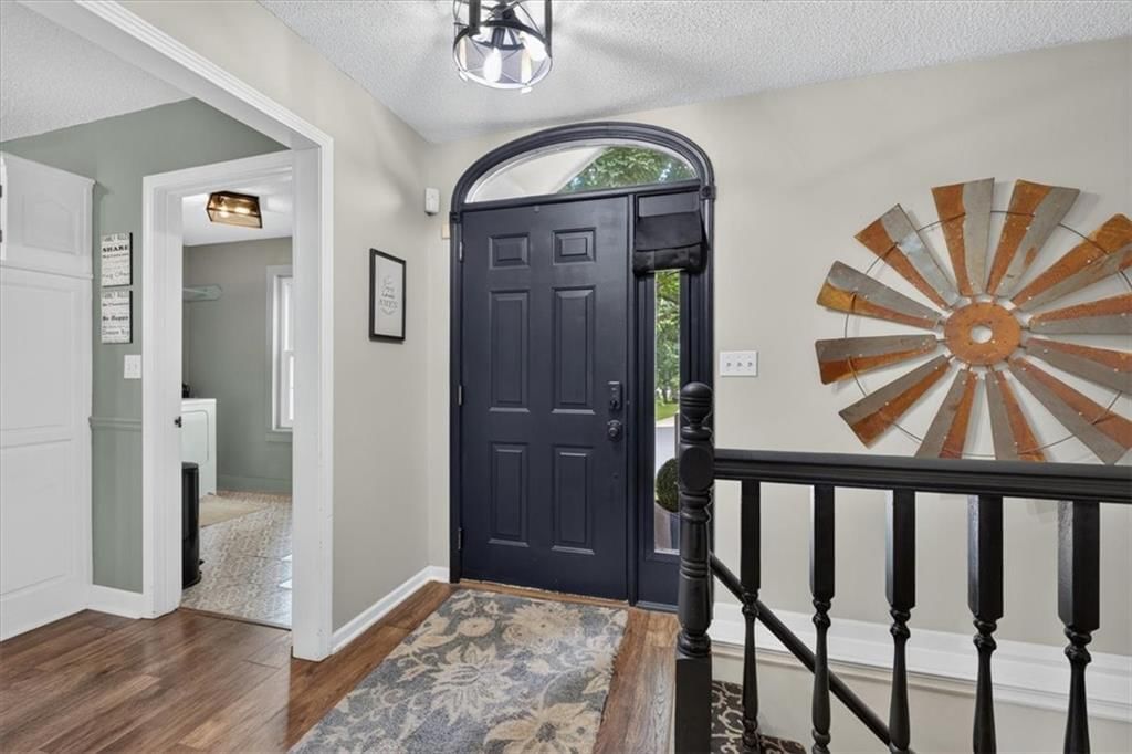207 NE Bridge Place — photo 4